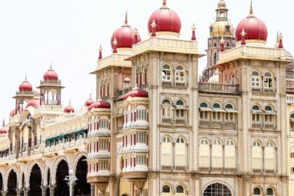 Visiting the Mysore Palace and observing it is one of the things to do in Mysore.