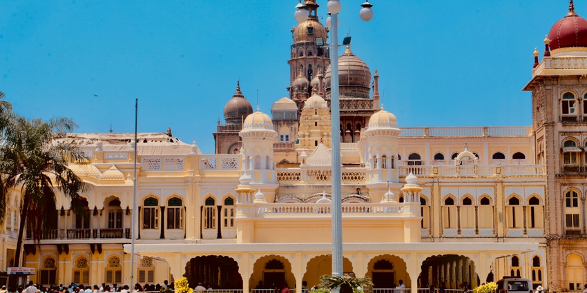 A glimpse of the iconic Mysore Palace, one of the best places to visit near Bandipur.