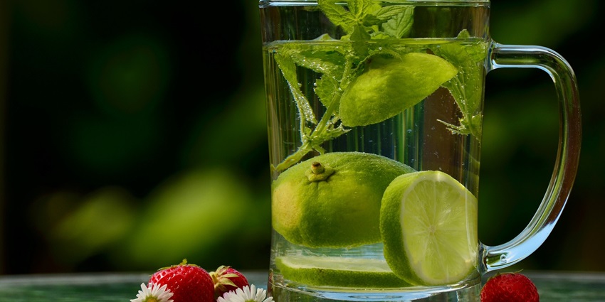 A glass full of soothing shikanji selling.