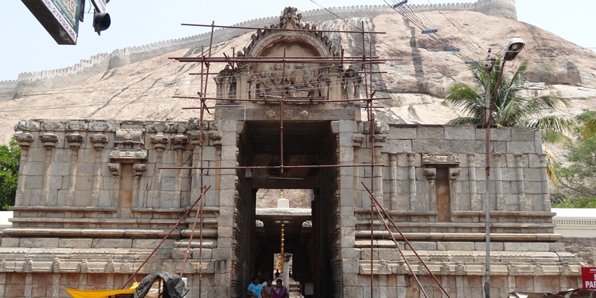 Namagiri Thayaar Temple is an ancient temple featuring rustic architecture and ambience.