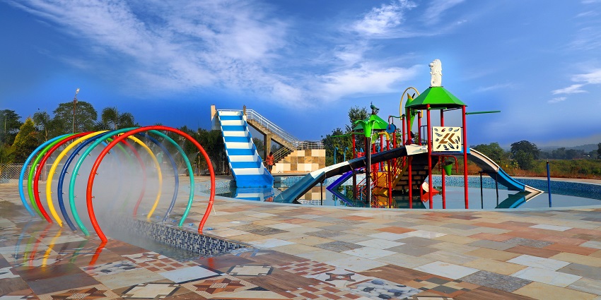 Separate rain dancing area at the Nandan Kanan Water Park in Varanasi