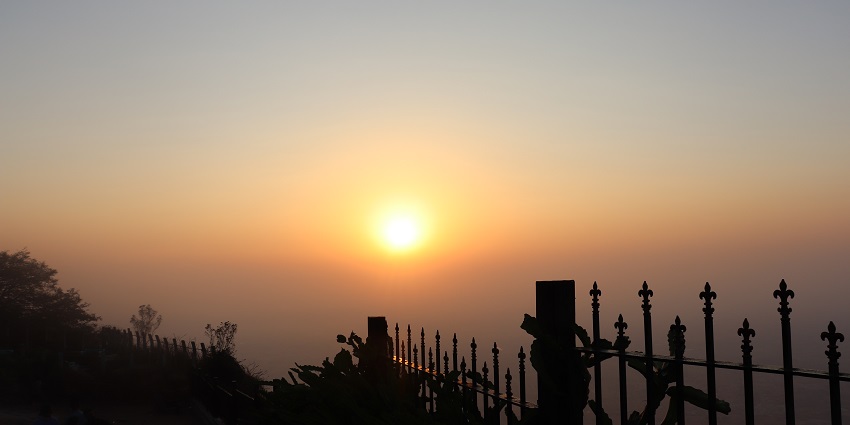 Sunset witnessed at Nandi Hills, a place to visit near Bangalore within 100 kms.