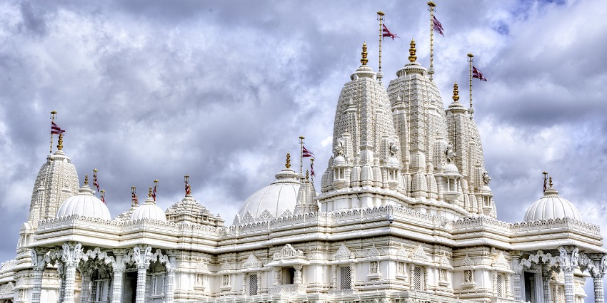 Attractive temple premises showing the holiness and soothing atmosphere around the temple.