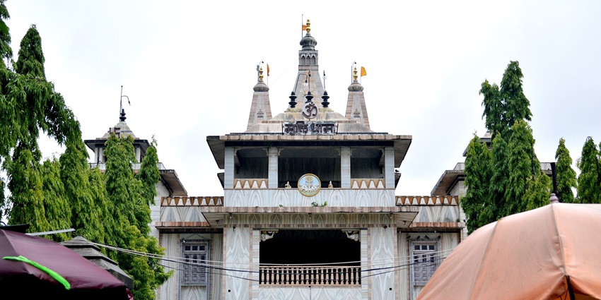 Nashik Dham’s serene temples are top places to visit in Nashik in the rainy season.