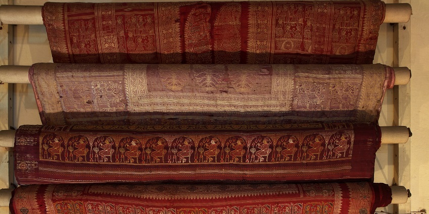 Image of Crafts Museum: A tribute to India's exquisite handicrafts and textile heritage