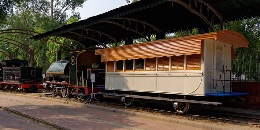 The National Rail Museum is an interesting place to discover for history enthusiasts.