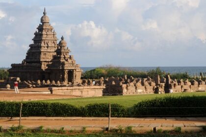 Mamallapuram coastal view in Tamil Nadu, India, featuring ancient rock-cut sculptures.