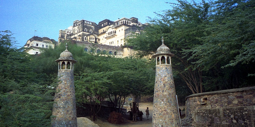 A walkway and entrance to Neemrana Fort Palace.