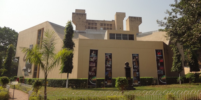 A picture of Science Centre, one of the educational tourist attractions near Mumbai Airport