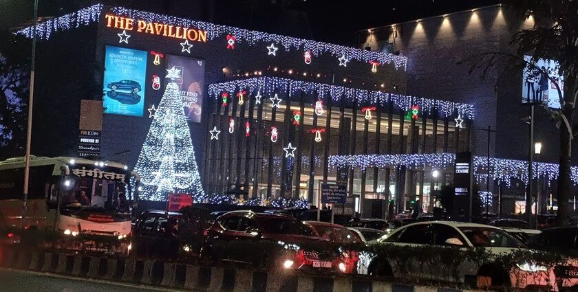 The Pavillion Mall, Pune decorated on the eve of New Year events in Pune