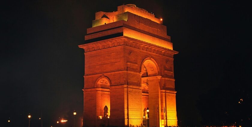 The night party places in Delhi offer rooftop bars and lively nightclubs.