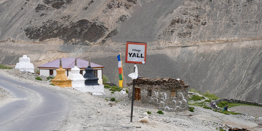 Nimmu Village Entrance, a village in Ladakh.