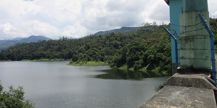 View of Nirar Dam, a famous place near Sengupathi Waterfalls