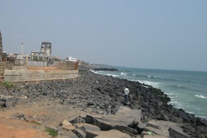 The Coromandel Coast along the Promenade, one of the offbeat places in Pondicherry.