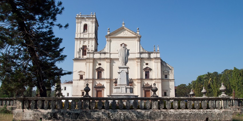 Old Goa reflects Portuguese colonial-era buildings and tasty regional cuisine to explore.