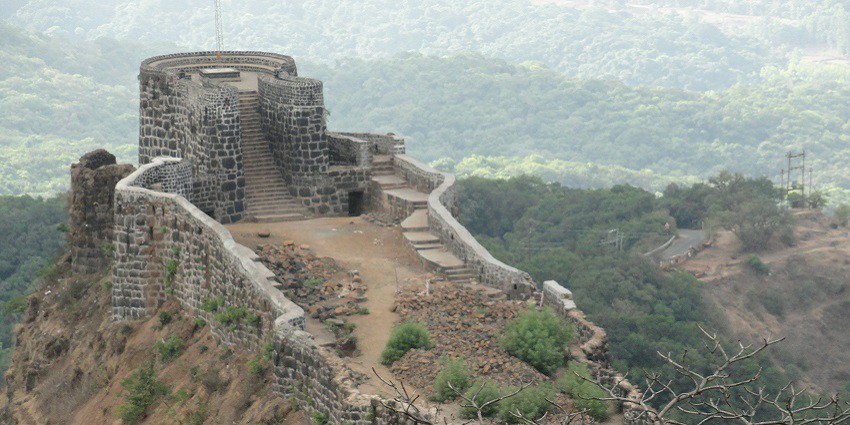 Experience the rich heritage of fort, a must-visit landmark in Maharashtra.