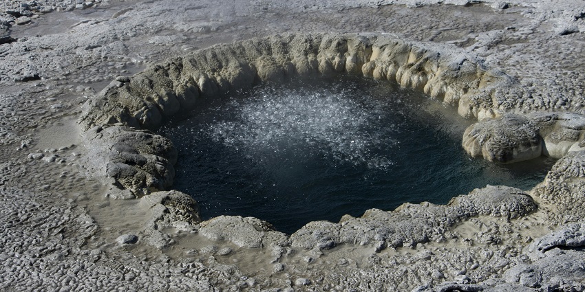 Explore the Unapdev Hot Water Springs in Maharashtra and enjoy the views of the surroundings