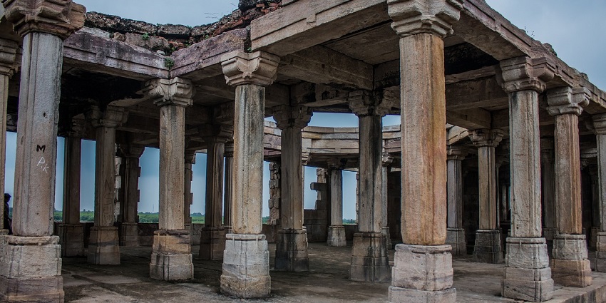Nagardhan Fort, an ancient site, features impressive ruins and rich historical significance.