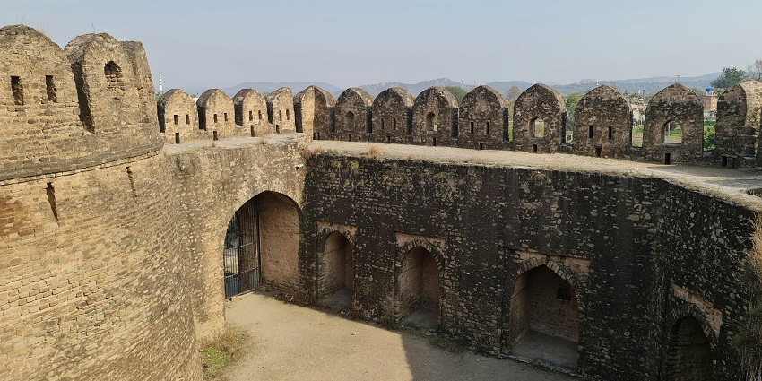 View of inside the courtyard of Salher Fort in Nashik