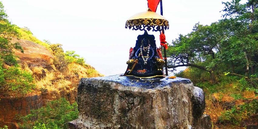 Statue of Chhatrapati Shivaji Maharaj showcasing Maratha heritage