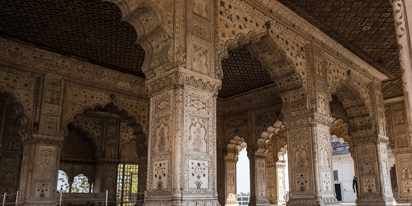 Visit this temple in the winter season as the weather is pleasant during this time