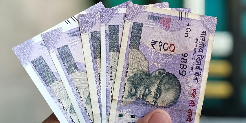 When attending a Cruise party in Kolkata dress smart casual, and carry cash.