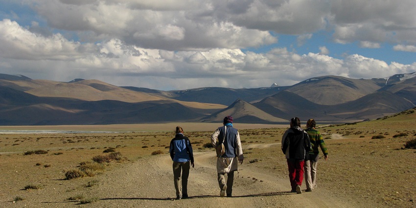 Scenic afternoon trek to Tso Kar in Ladakh, with mountains and clear skies.
