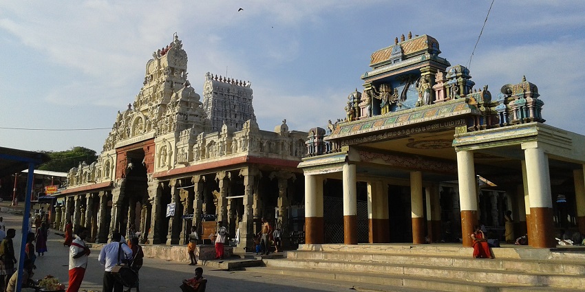 Carry your camera to catch the beauty of Sukran Temple.