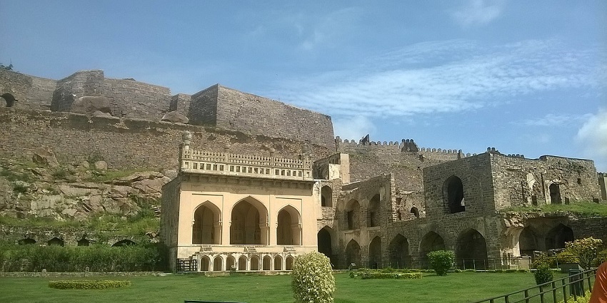 Wide angle view of the fort building on vast verdant landscapes