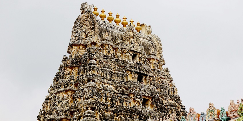 Ekambaranathar Temple is crowded during festivals like Maha Shivratri and Panguni Uthiram
