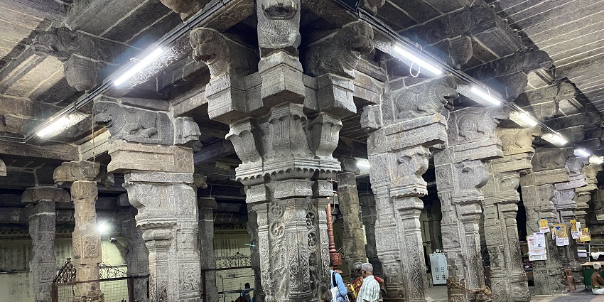 Step into the spiritual wonder of Sarangapani Temple, Kumbakonam.