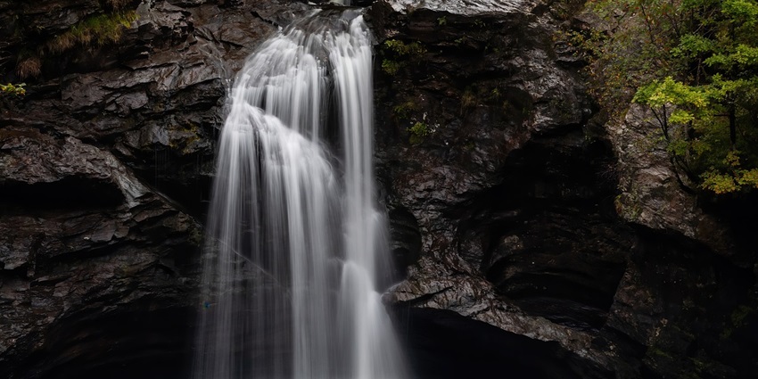 Get a grip while trekking to Shenbaga Devi Waterfalls.
