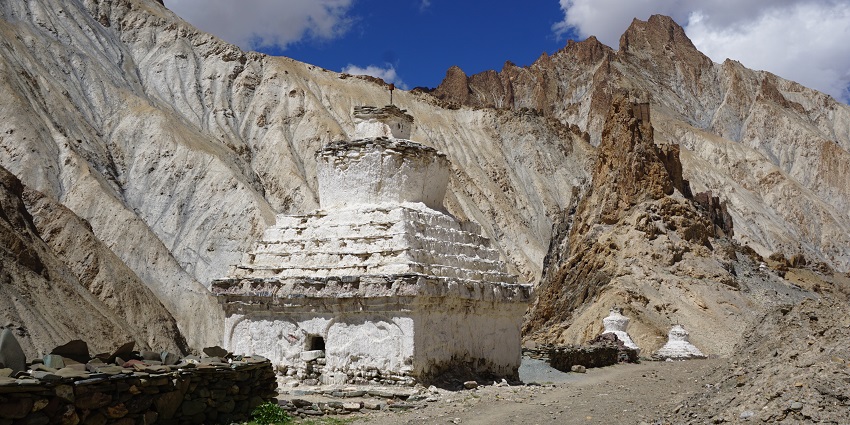 Here are a few of the recommendations to bear in mind while visiting Zorawar Fort.