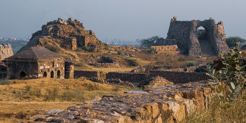 Always follow all the guidelines and instructions when visiting the Ludhiana Fort