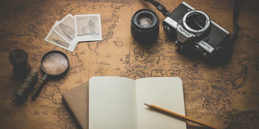 An image of all the travel things required for your trip to the natural wonders of Nashik.