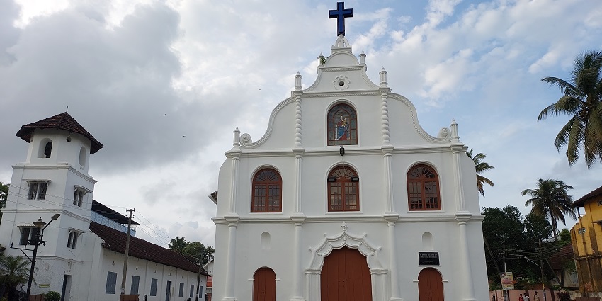 Entrance to Our Lady of Hope Church, a place to visit near Mario Miranda Museum.