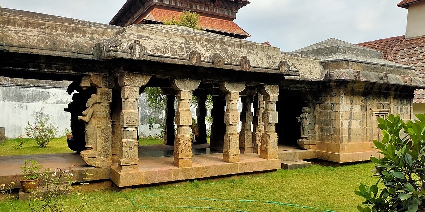 Padmanabhapuram Palace, one of the places to visit near Nagercoil feature exquisite architecture and royal heritage