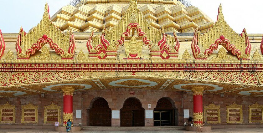 pagoda temples is one of the most unique temples not only in just mumbai but in the entire country