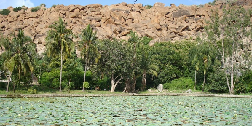 Pampa Sarovar is a scenic lake listed among top places to visit in Raichur district