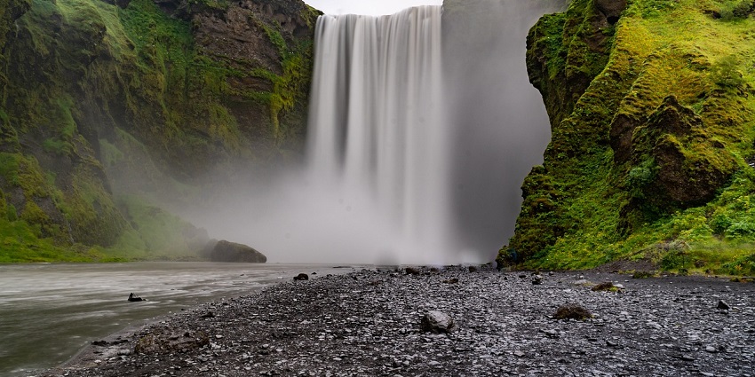 Panchakki Waterfall is a majestic waterfall that is one of the famous waterfalls in Aurangabad.