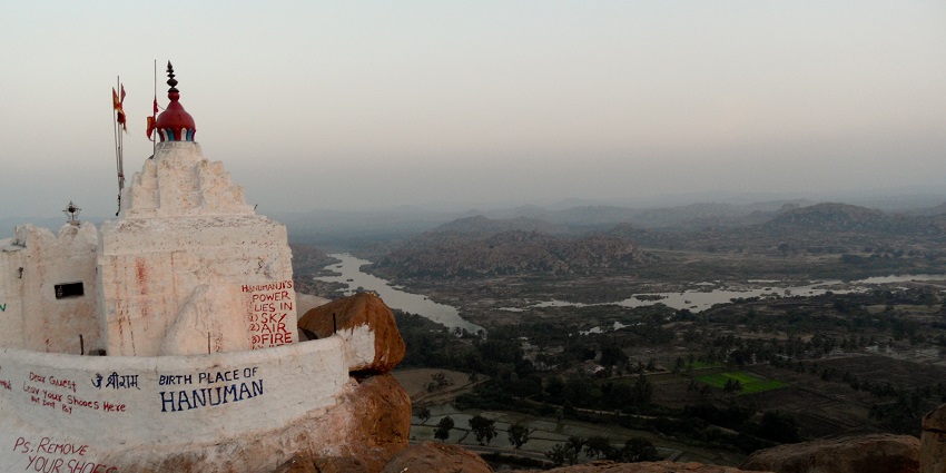 Panchamukhi Anjaneya temple is located nearly at a distance of 20 kilometres from Mantralaya across the River Tungabadra in Karnataka