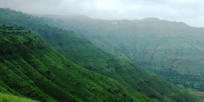 Table Land, a major attraction of Panchgani, among the top places near Pune for weekends