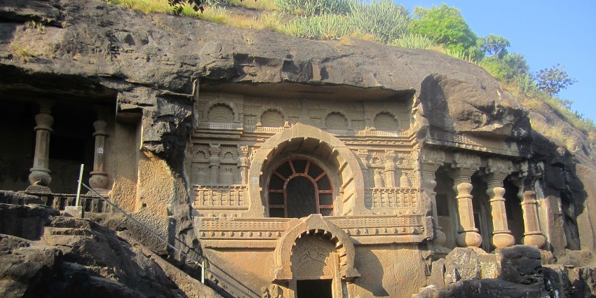 Rock-cut caves with intricate sculptures are serene places to visit in Nashik for couples