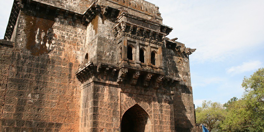 An image of Panhala Fort, a historical gem among the attractions near Kolhapur
