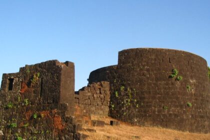 An image of the panoramic view of the Panhala Fort located in Kolhapur, Maharashtra