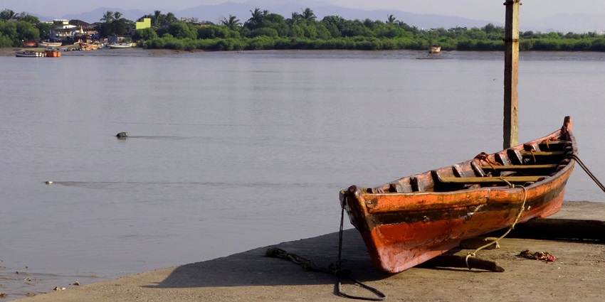 A view of Panju Island from Naiagon Jetty, one of the beautiful place to visit in Vasai