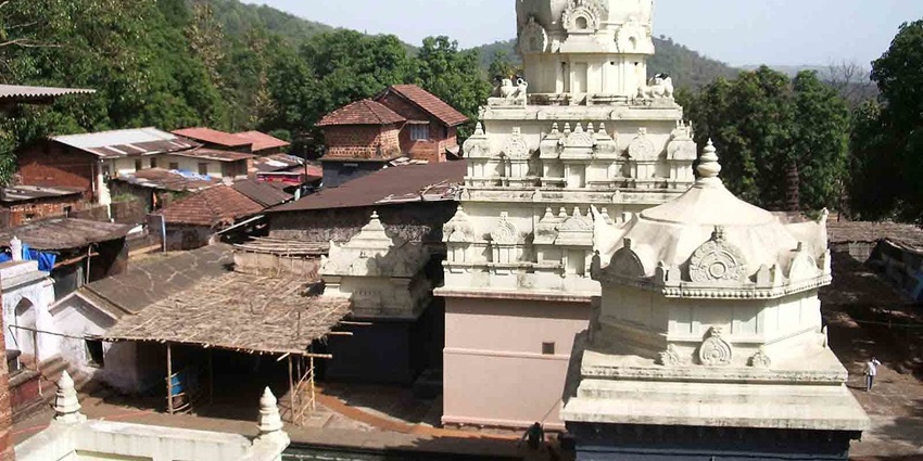 Scenic image of the iconic Parashuram Temple a must see places to visit in Ratnagiri