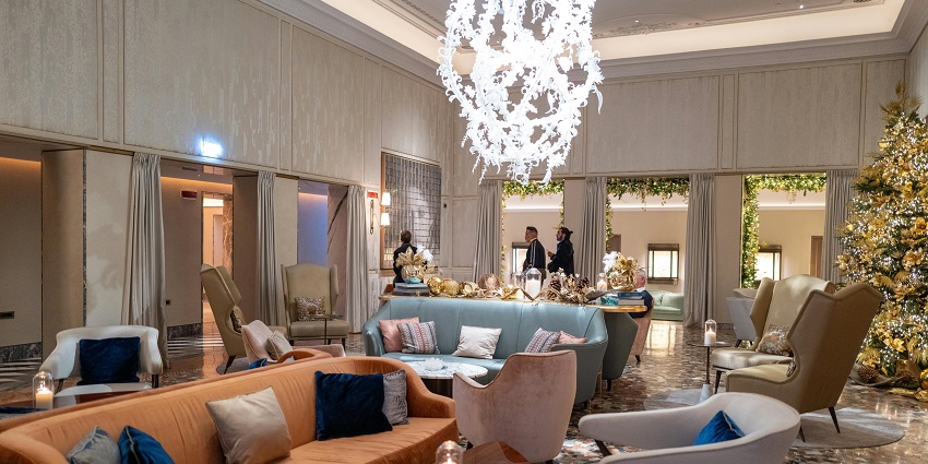 Chic hotel featuring luxury rooms and fine dining options.