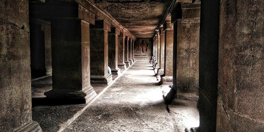 The famous Pataleshwar Cave Temple, one of the best places to visit in Pune in summer.