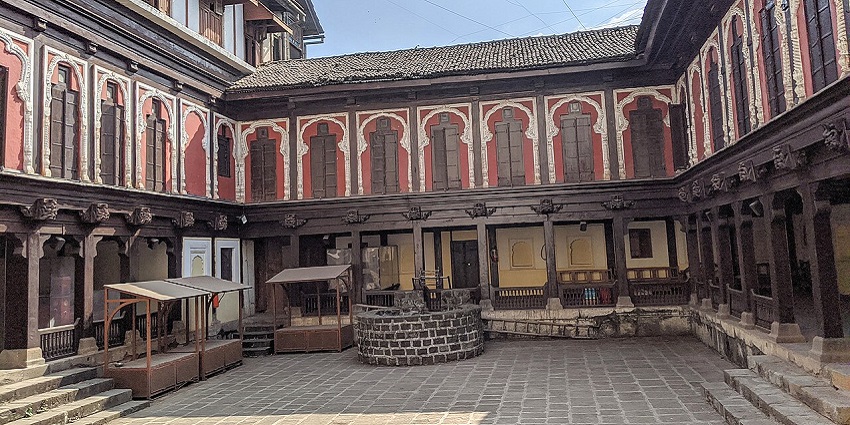 Explore the heritage as a part of the new year celebrations with family in Pune.